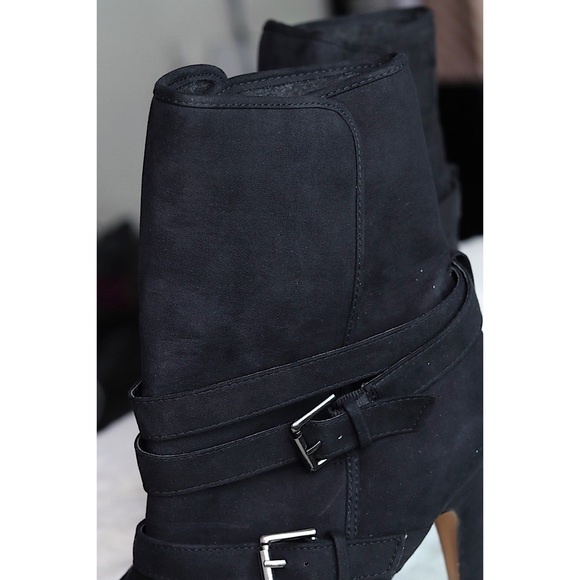 EUC Aldo Black Buckle Heel Boots - Picture 6 of 16